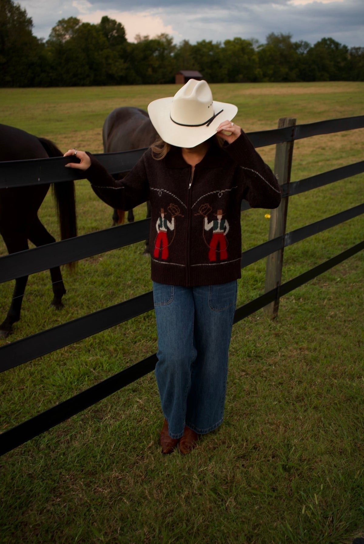 ROWDY ZIP-UP SWEATER